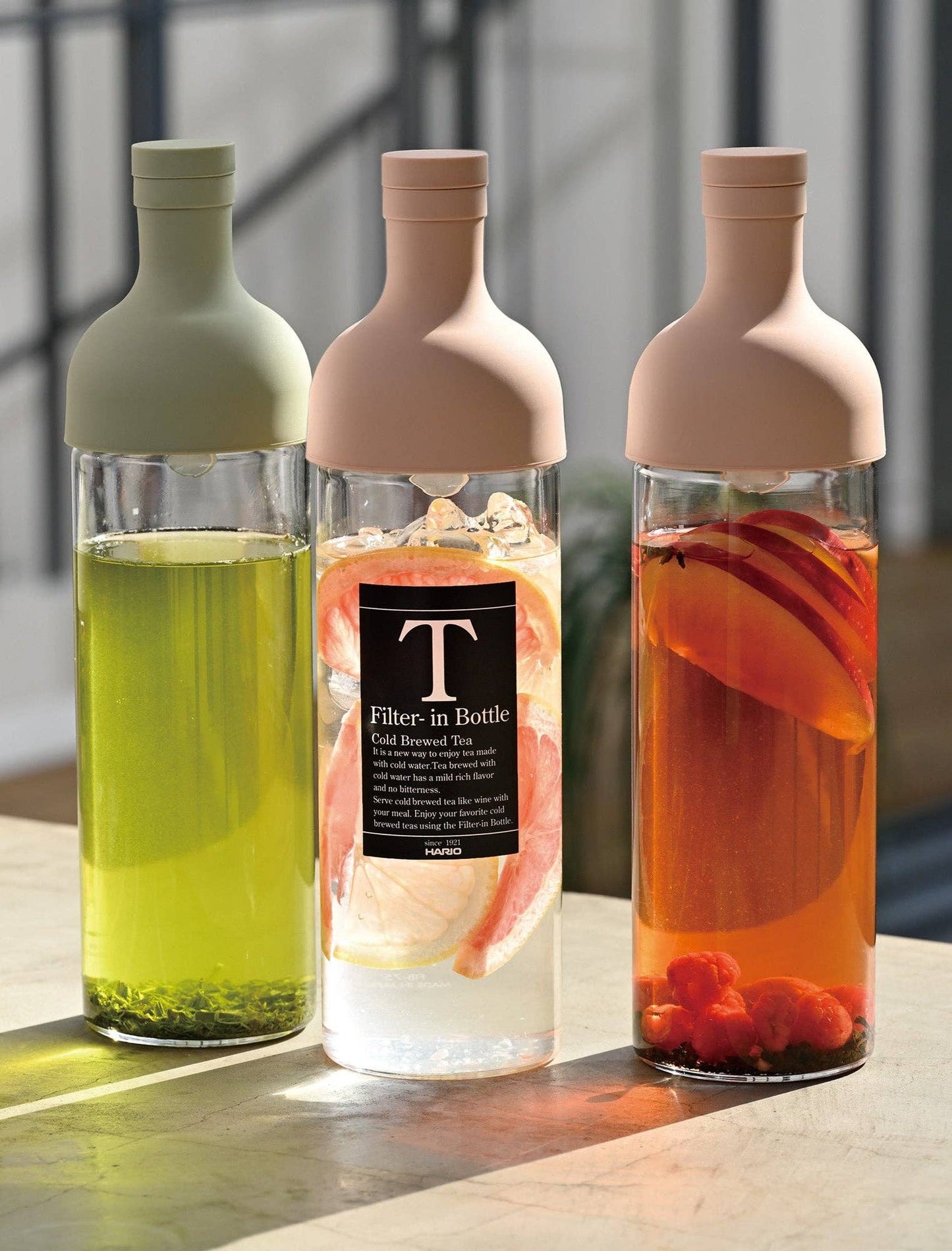 Hario Cold Brew Tea Wine Bottle 750mL: Smokey Pink