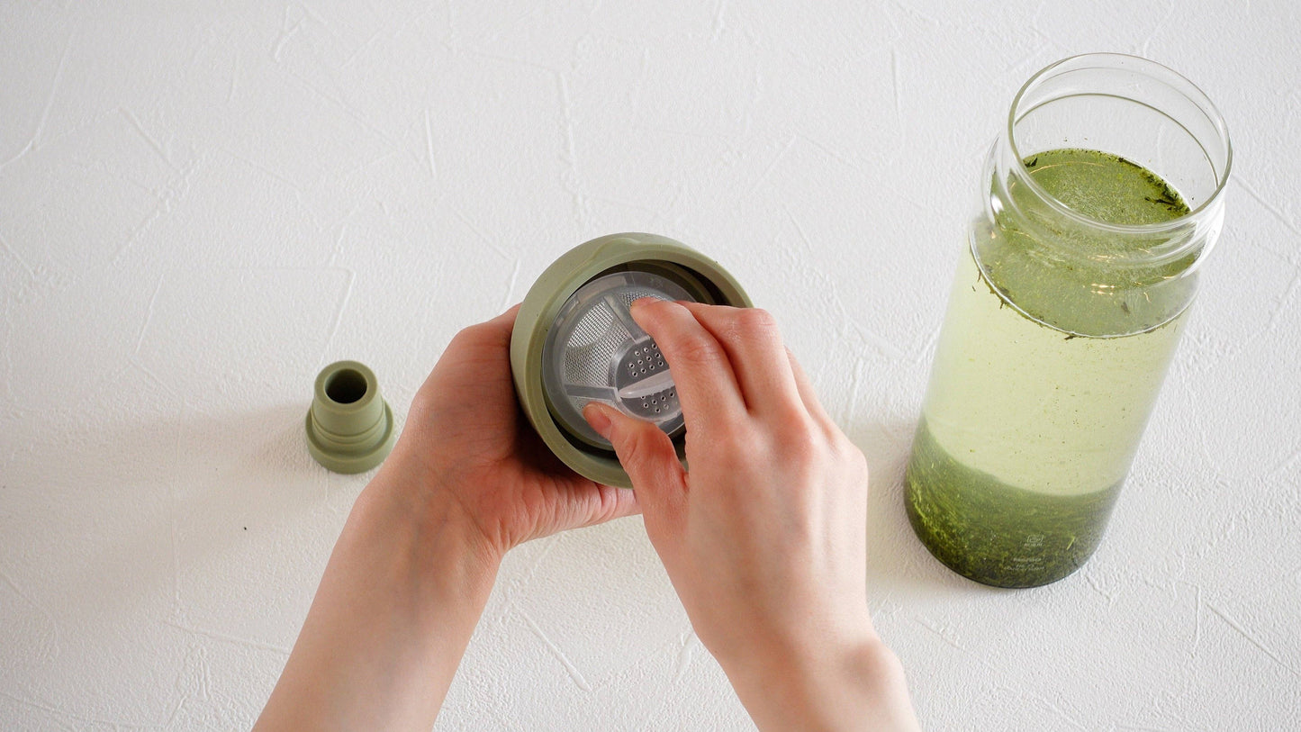 Hario Cold Brew Tea Wine Bottle 750mL: Smokey Pink