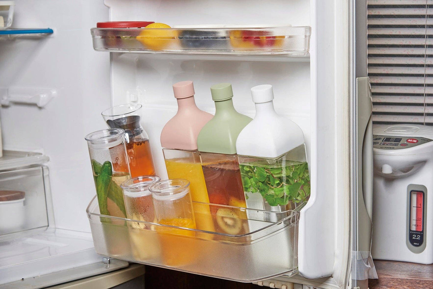 Hario "Ka-Ku" Cold Brew Tea Bottle 1200mL: White