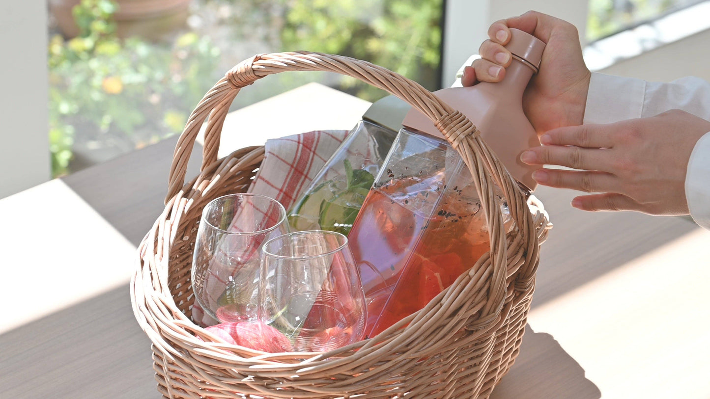 Hario "Ka-Ku" Cold Brew Tea Bottle 1200mL: White