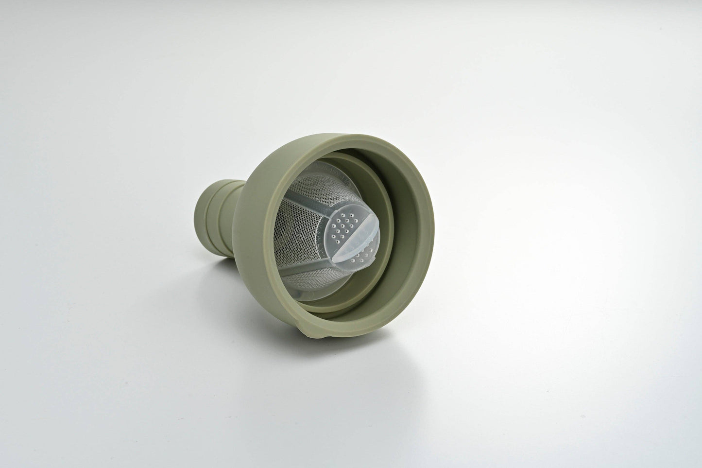 Hario Cold Brew Tea Wine Bottle 750mL: Smokey Pink